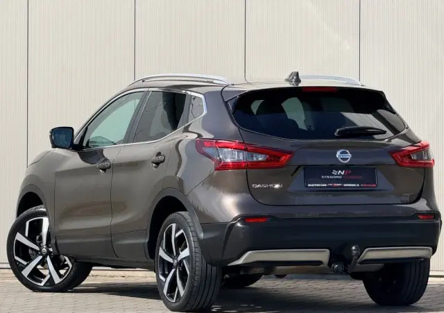 NISSAN Qashqai 1.3 DIG-T Tekna