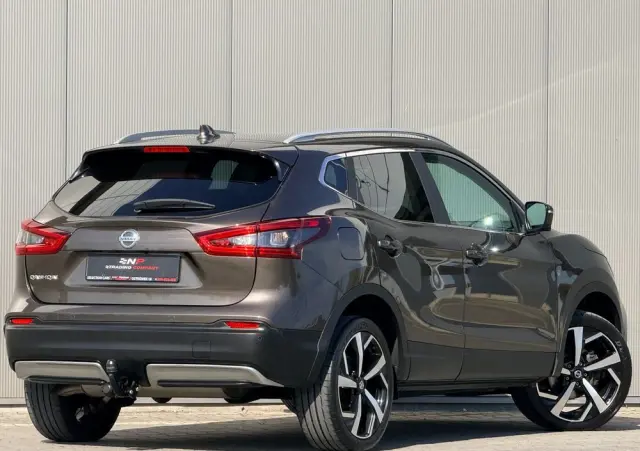 NISSAN Qashqai 1.3 DIG-T Tekna