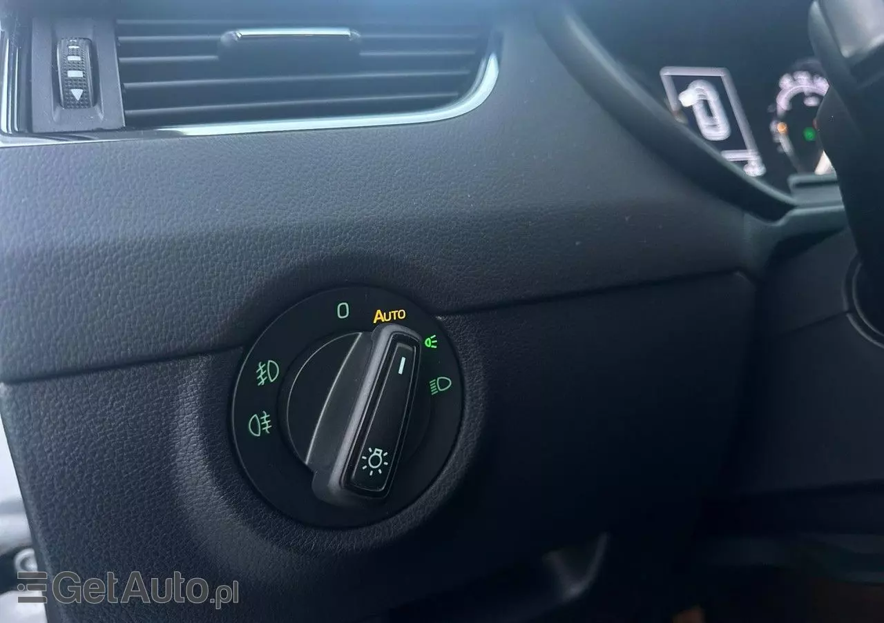 SKODA Octavia 1.0 TSI GPF Ambition