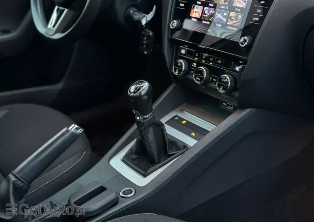 SKODA Octavia 1.0 TSI GPF Ambition