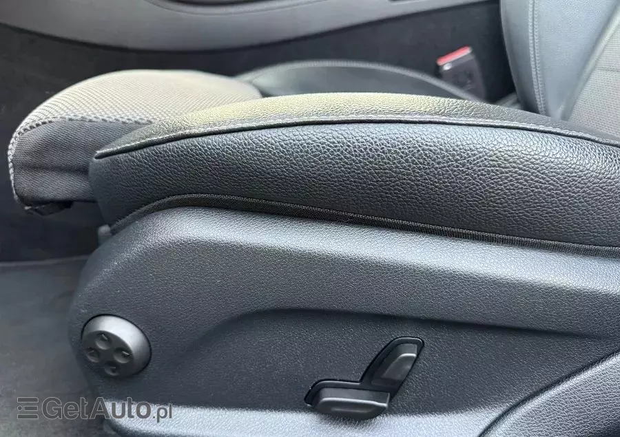 MERCEDES-BENZ Klasa E 200 d T 9G-TRONIC AMG Line