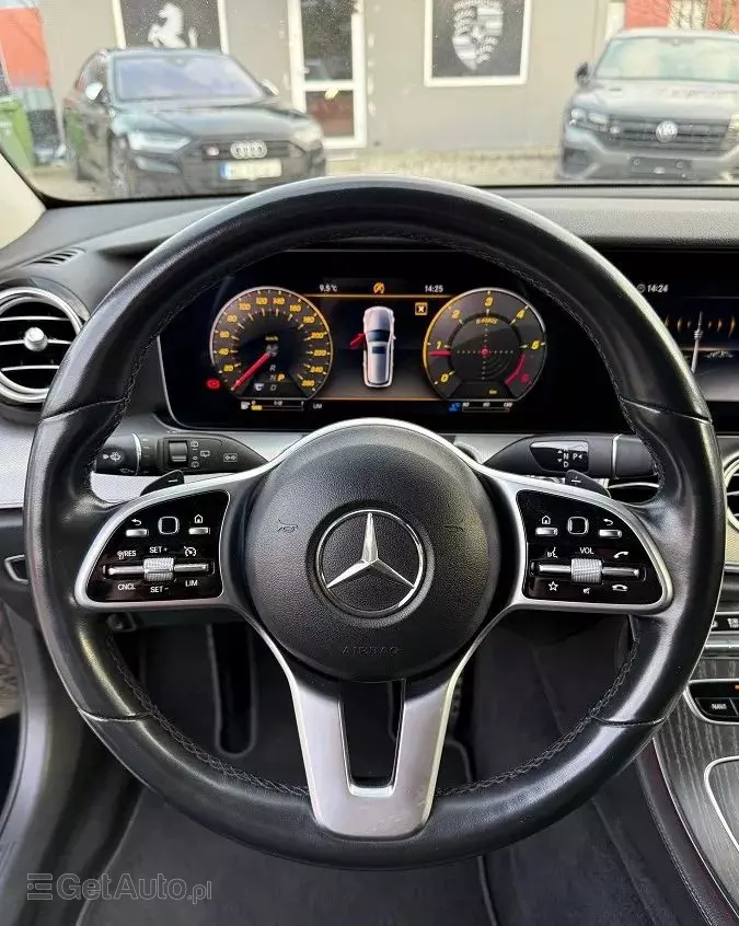 MERCEDES-BENZ Klasa E 200 d T 9G-TRONIC AMG Line