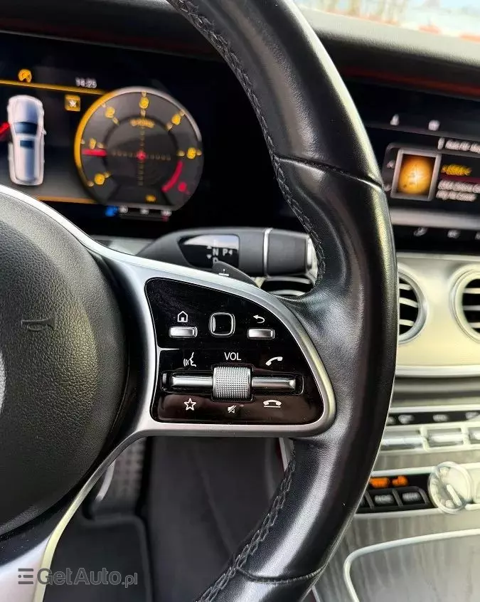 MERCEDES-BENZ Klasa E 200 d T 9G-TRONIC AMG Line