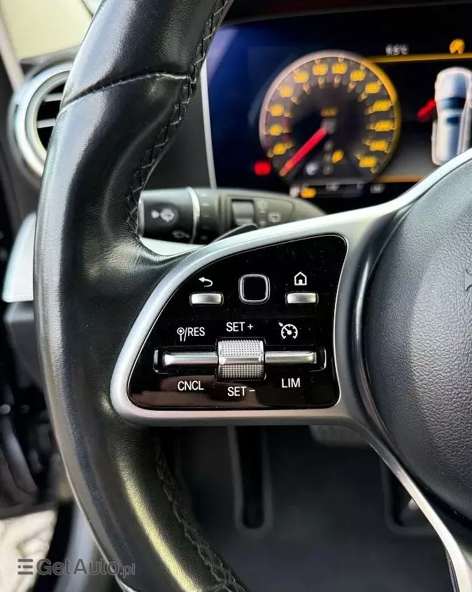 MERCEDES-BENZ Klasa E 200 d T 9G-TRONIC AMG Line