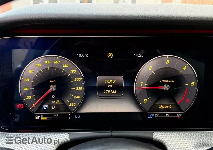 MERCEDES-BENZ Klasa E 200 d T 9G-TRONIC AMG Line