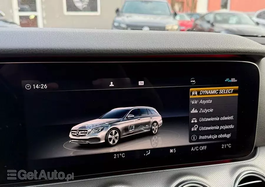 MERCEDES-BENZ Klasa E 200 d T 9G-TRONIC AMG Line