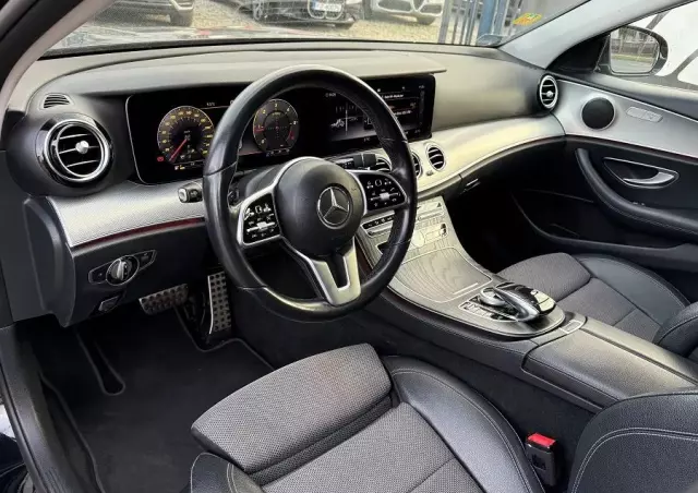 MERCEDES-BENZ Klasa E 200 d T 9G-TRONIC AMG Line