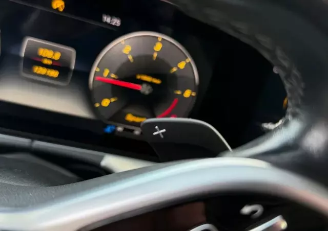 MERCEDES-BENZ Klasa E 200 d T 9G-TRONIC AMG Line