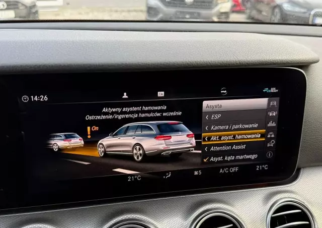 MERCEDES-BENZ Klasa E 200 d T 9G-TRONIC AMG Line