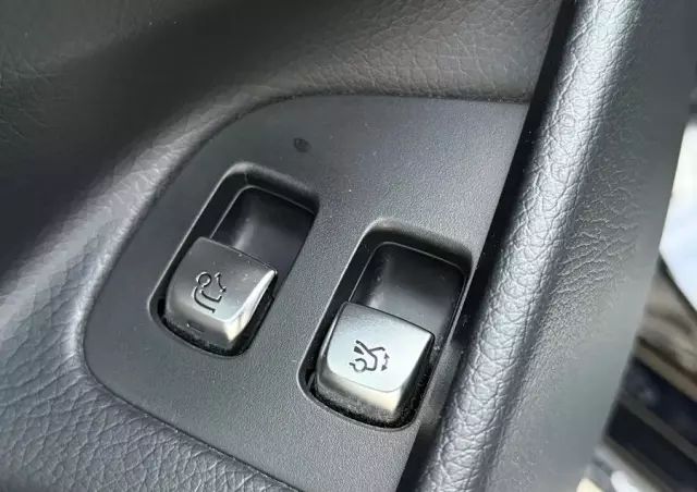 MERCEDES-BENZ Klasa E 200 d T 9G-TRONIC AMG Line