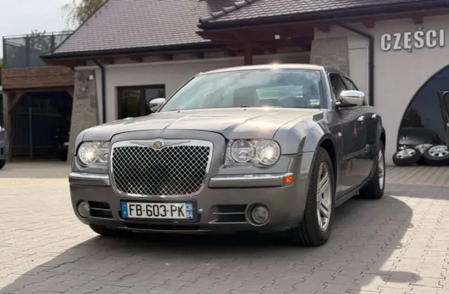 CHRYSLER 300C 