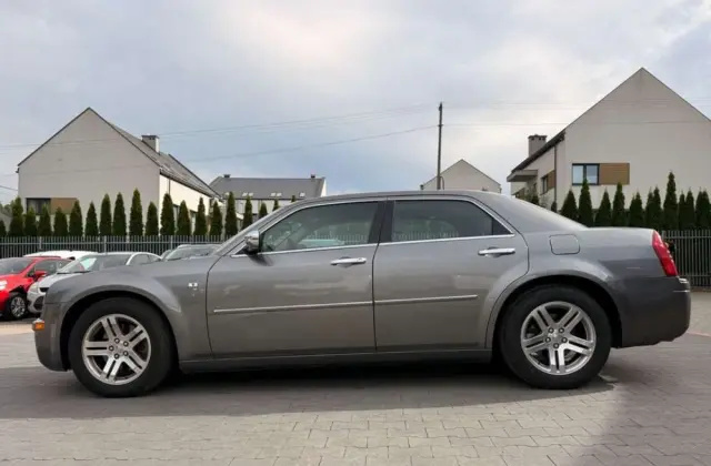 CHRYSLER 300C 