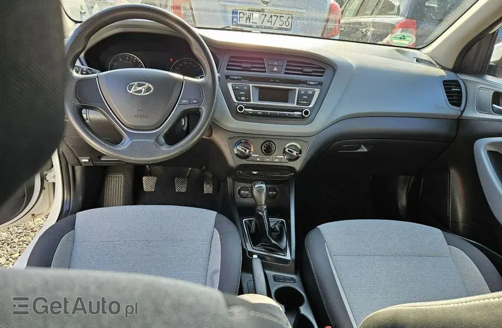 HYUNDAI I20 