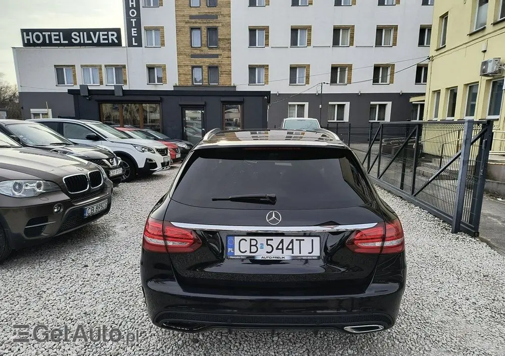 MERCEDES-BENZ Klasa C 250 (BlueTEC) d 7G-TRONIC AMG Line