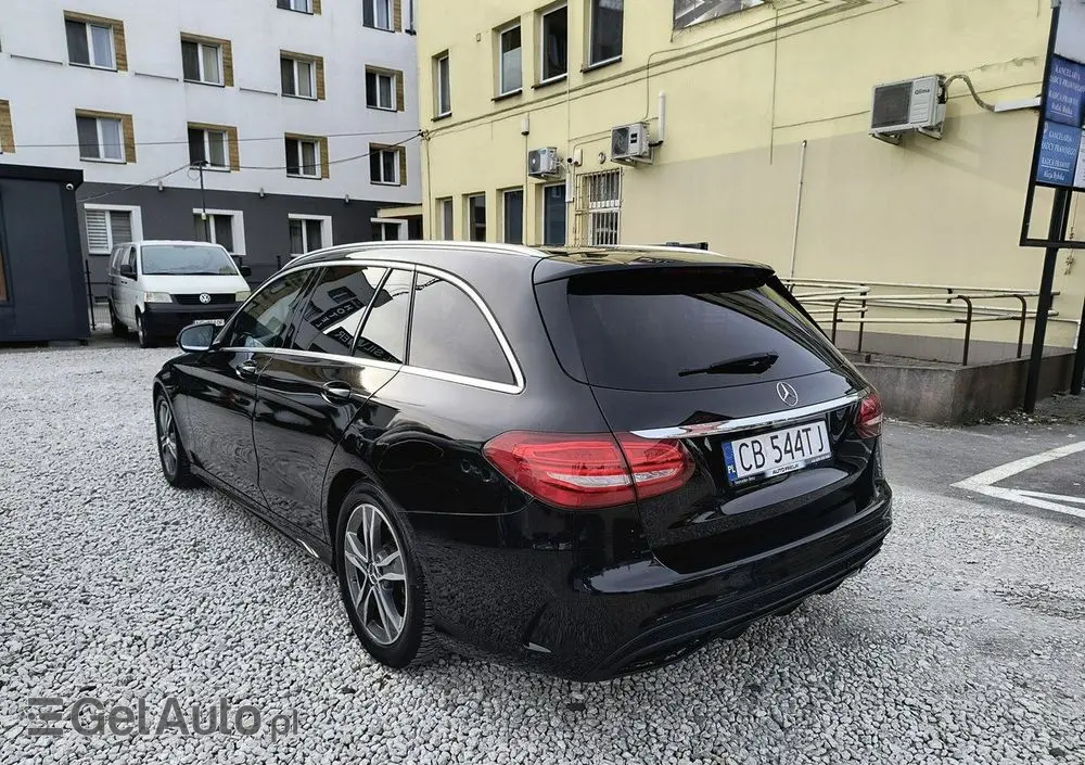 MERCEDES-BENZ Klasa C 250 (BlueTEC) d 7G-TRONIC AMG Line