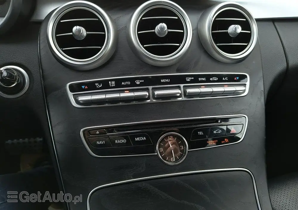 MERCEDES-BENZ Klasa C 250 (BlueTEC) d 7G-TRONIC AMG Line