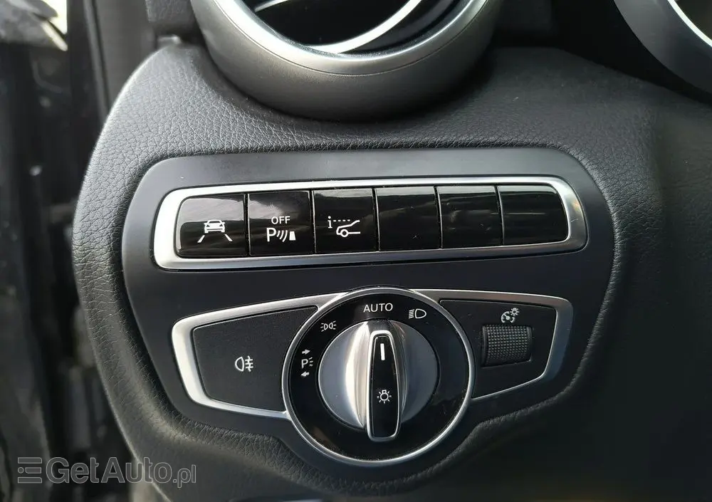 MERCEDES-BENZ Klasa C 250 (BlueTEC) d 7G-TRONIC AMG Line