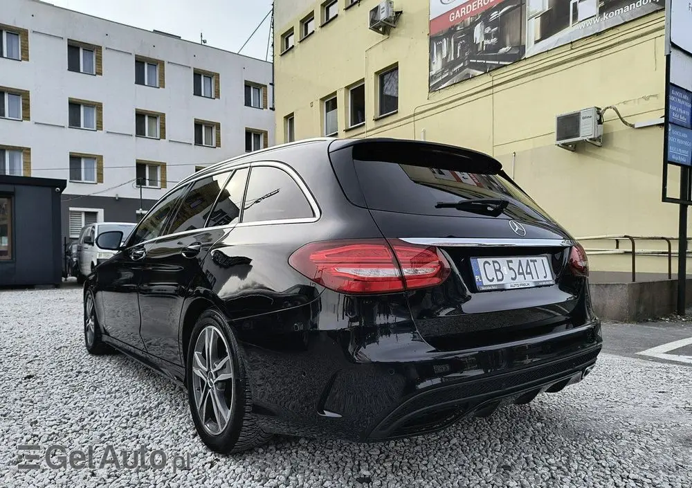 MERCEDES-BENZ Klasa C 250 (BlueTEC) d 7G-TRONIC AMG Line