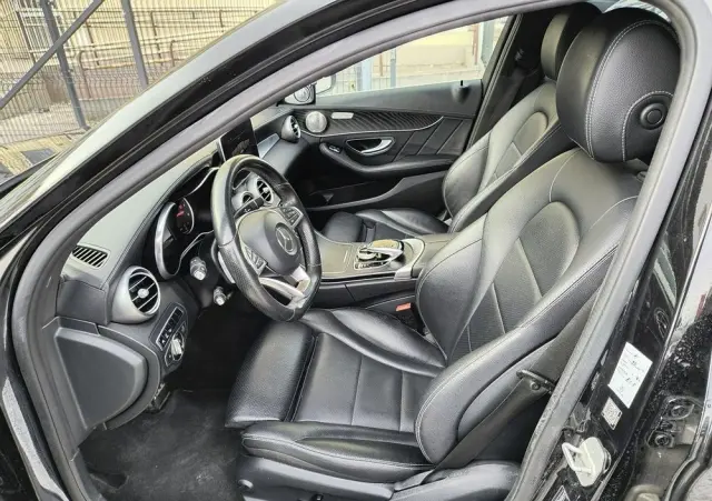 MERCEDES-BENZ Klasa C 250 (BlueTEC) d 7G-TRONIC AMG Line