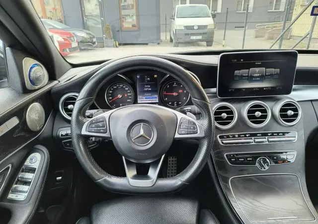 MERCEDES-BENZ Klasa C 250 (BlueTEC) d 7G-TRONIC AMG Line