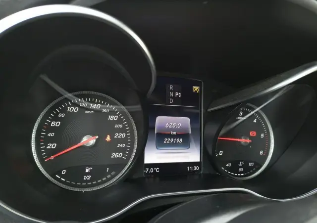 MERCEDES-BENZ Klasa C 250 (BlueTEC) d 7G-TRONIC AMG Line