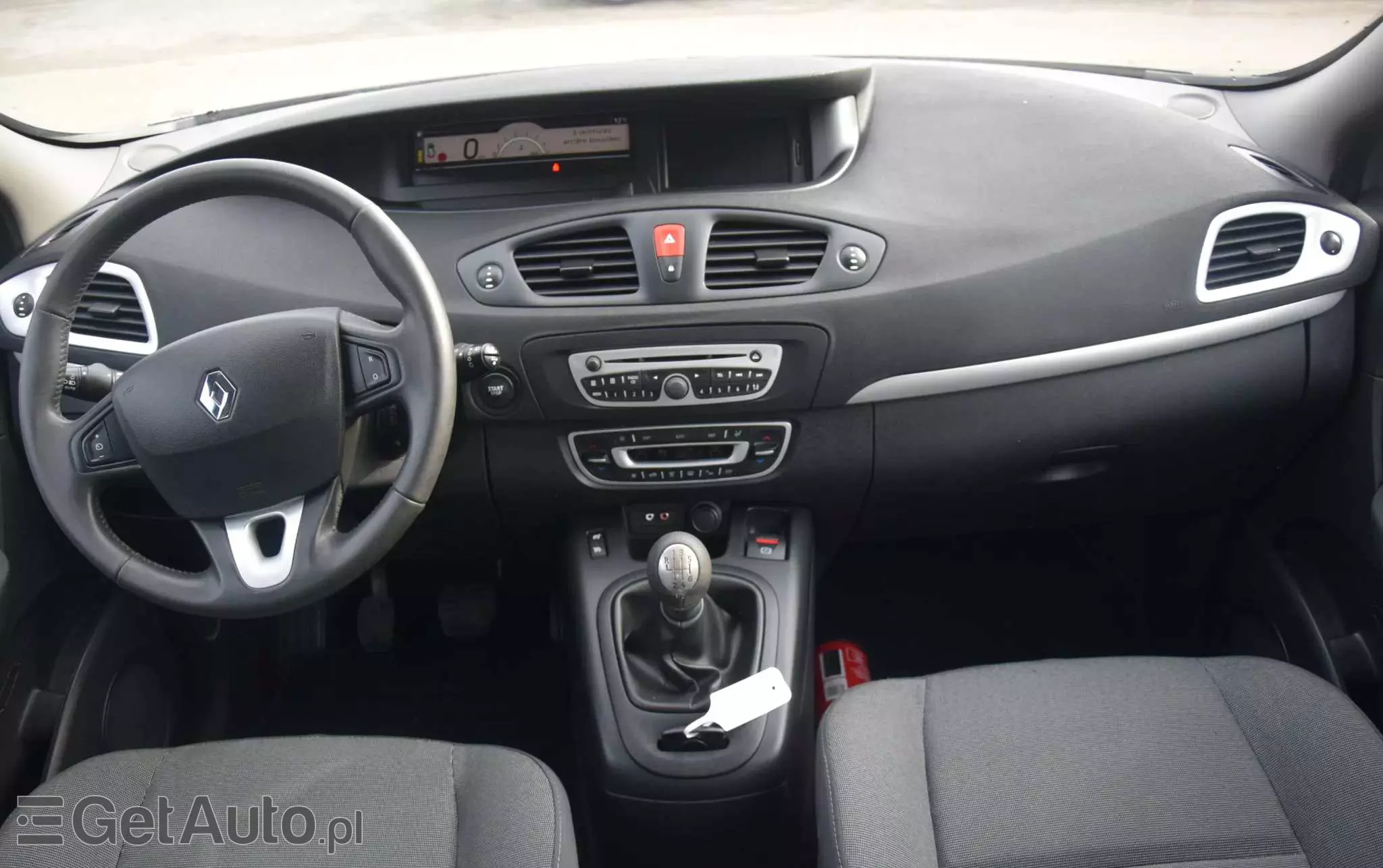 RENAULT Scenic 
