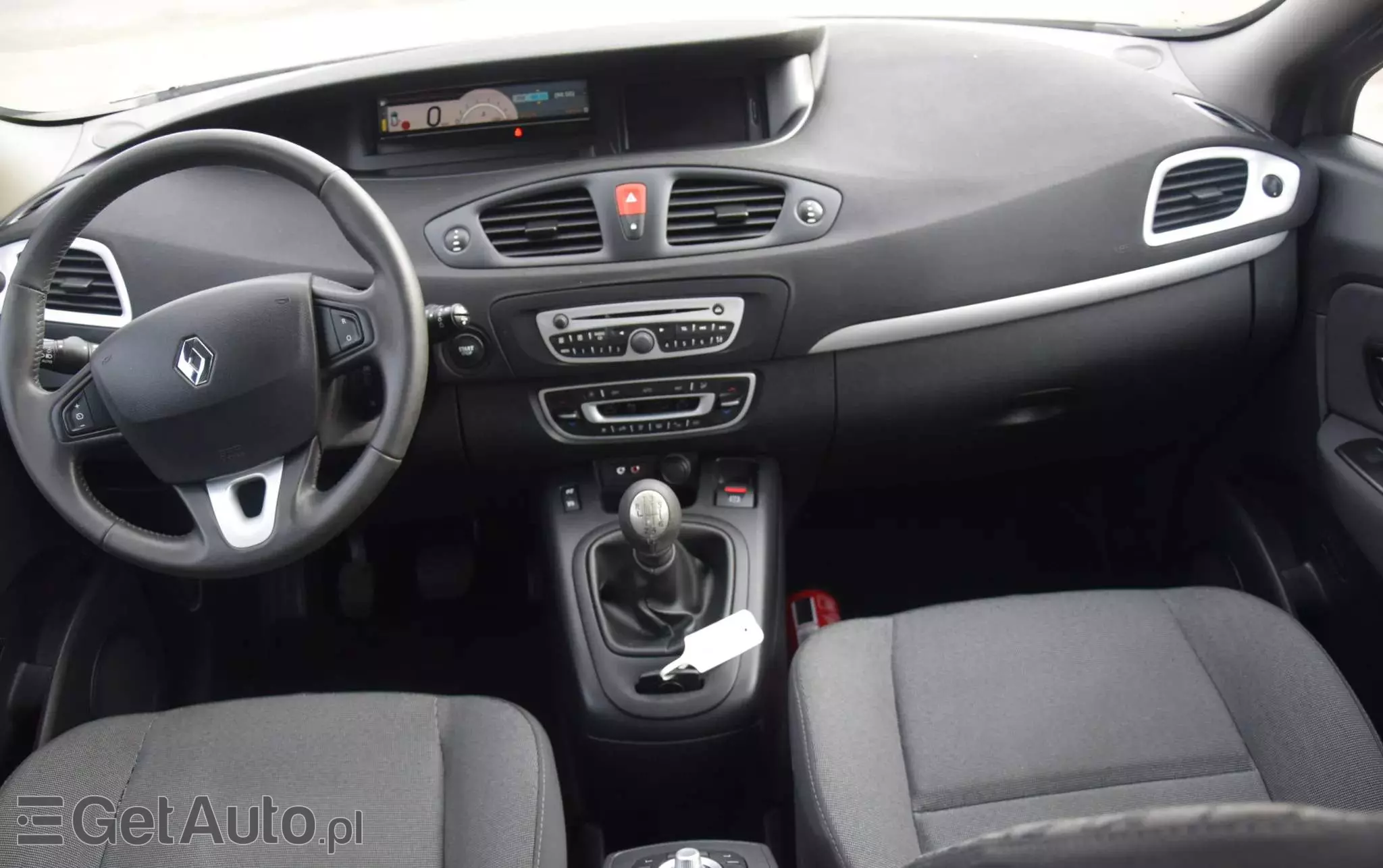 RENAULT Scenic 
