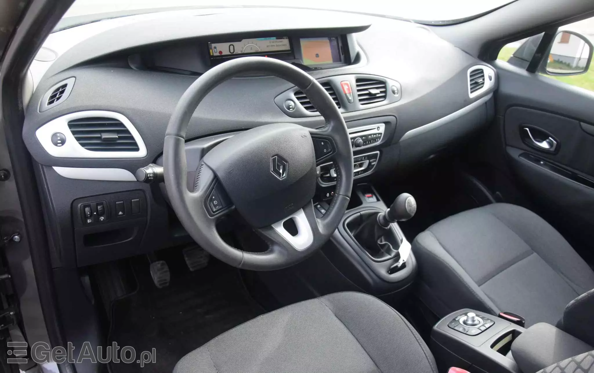 RENAULT Scenic 