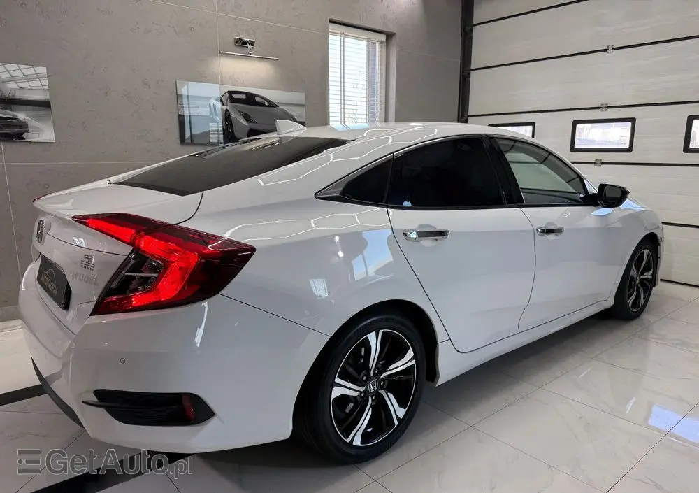 HONDA Civic 1.5 i-VTEC Turbo CVT Prestige