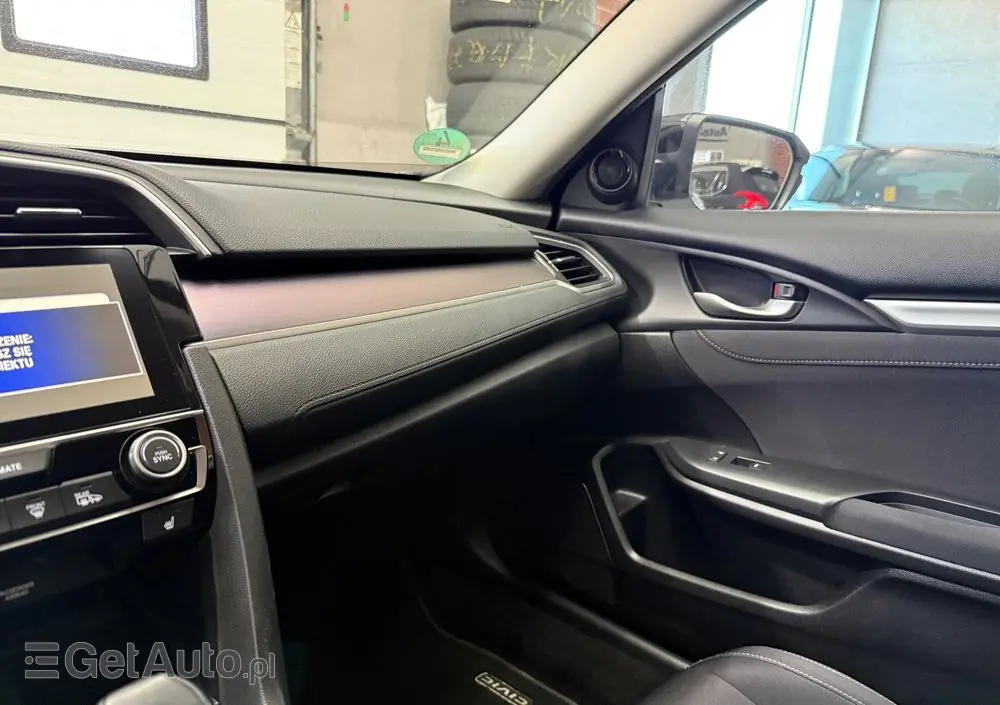 HONDA Civic 1.5 i-VTEC Turbo CVT Prestige