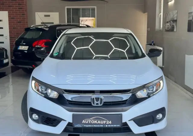 HONDA Civic 1.5 i-VTEC Turbo CVT Prestige