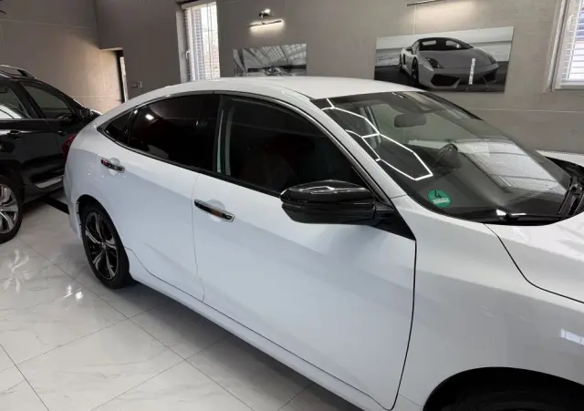 HONDA Civic 1.5 i-VTEC Turbo CVT Prestige