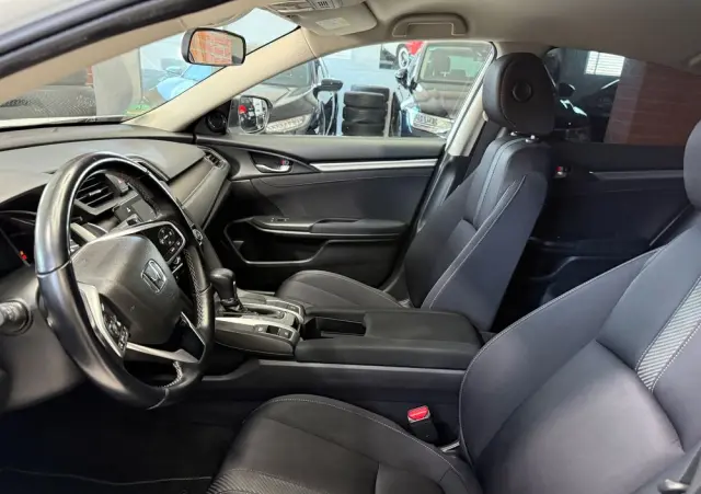 HONDA Civic 1.5 i-VTEC Turbo CVT Prestige