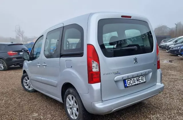 PEUGEOT Partner 