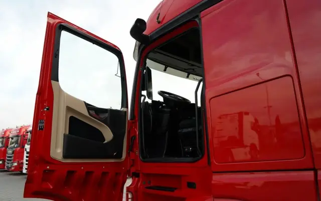 MERCEDES-BENZ ACTROS 1845 / BIG SPACE / 2020 / PO KONTRAKCIE SERWISOWYM 