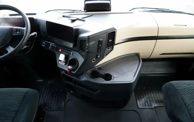 MERCEDES-BENZ ACTROS 1845 / BIG SPACE / 2020 / PO KONTRAKCIE SERWISOWYM 