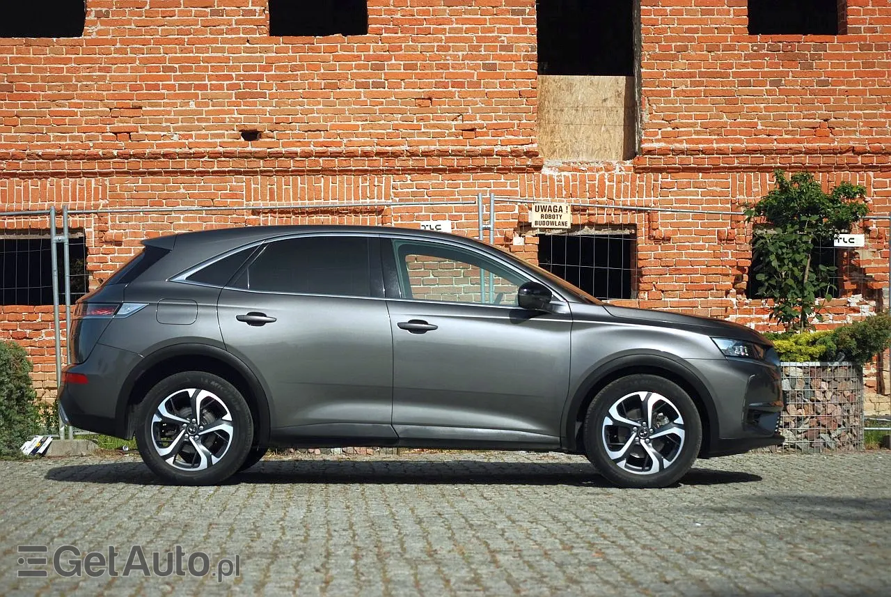 DS. AUTOMOBILES DS7 Crossback Grand Chic EAT