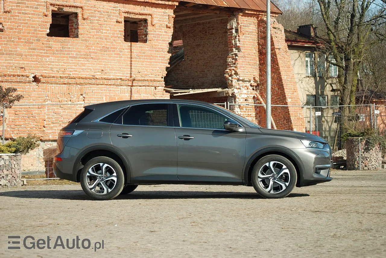 DS. AUTOMOBILES DS7 Crossback Grand Chic EAT