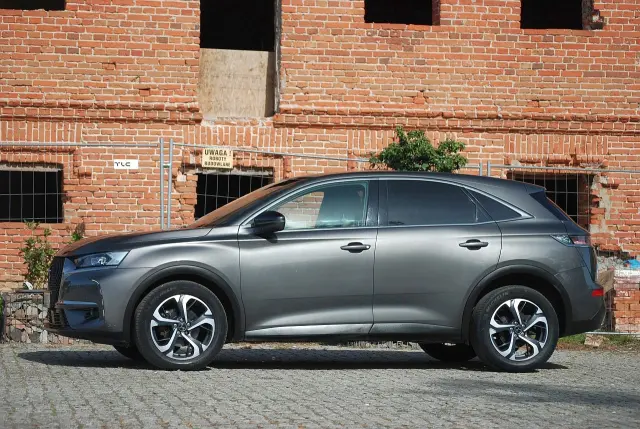 DS. AUTOMOBILES DS7 Crossback Grand Chic EAT