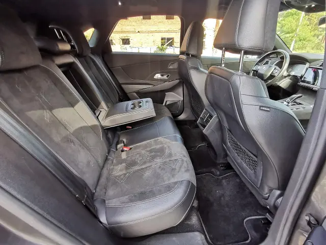 DS. AUTOMOBILES DS7 Crossback Grand Chic EAT