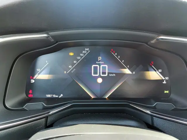 DS. AUTOMOBILES DS7 Crossback Grand Chic EAT