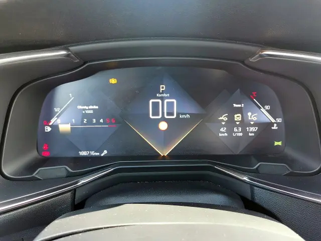 DS. AUTOMOBILES DS7 Crossback Grand Chic EAT