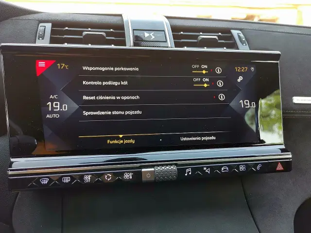 DS. AUTOMOBILES DS7 Crossback Grand Chic EAT