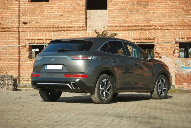 DS. AUTOMOBILES DS7 Crossback Grand Chic EAT