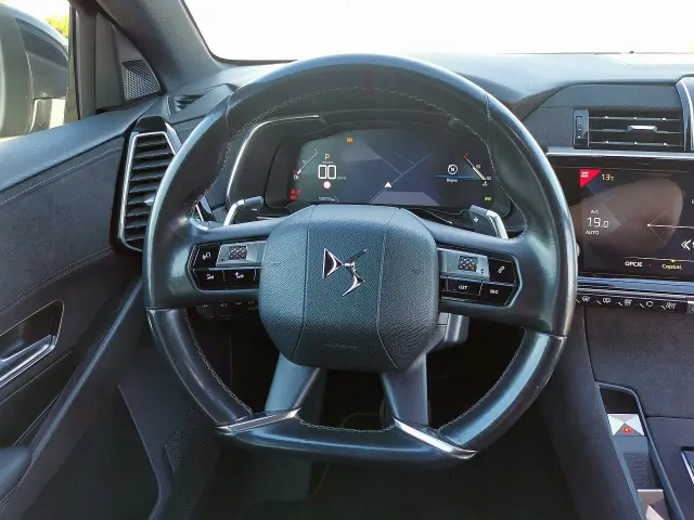 DS. AUTOMOBILES DS7 Crossback Grand Chic EAT