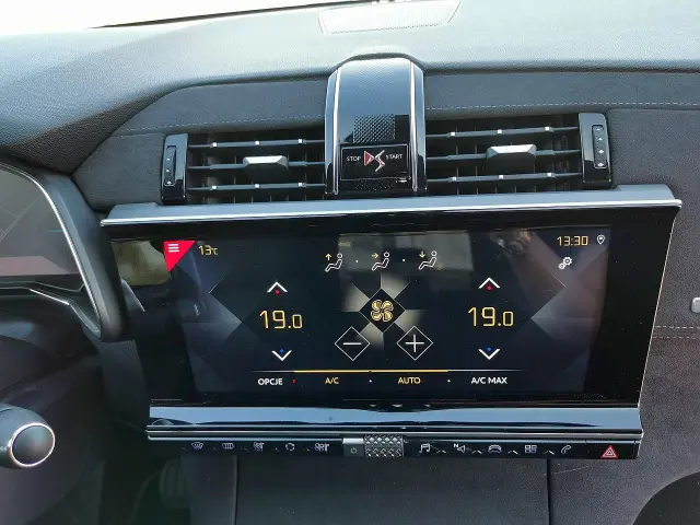 DS. AUTOMOBILES DS7 Crossback Grand Chic EAT