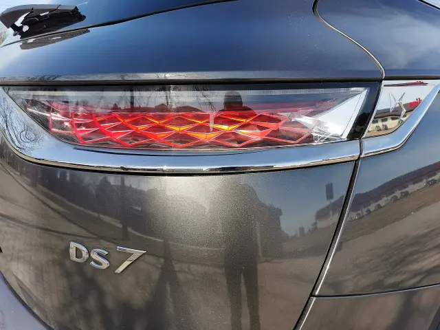 DS. AUTOMOBILES DS7 Crossback Grand Chic EAT