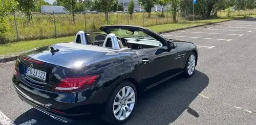 MERCEDES-BENZ SLC 