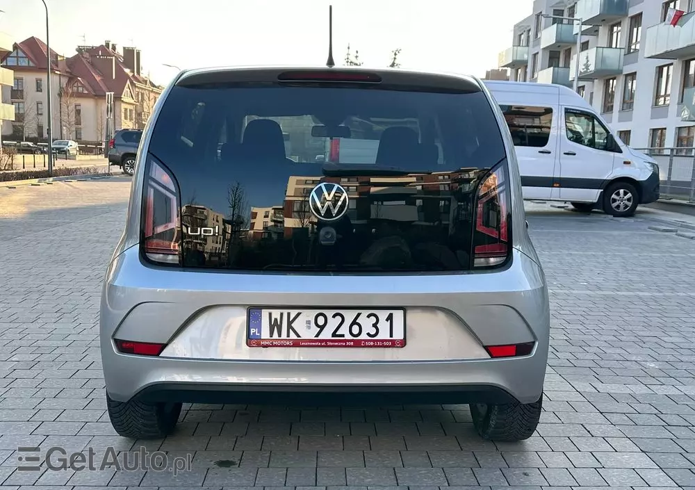 VOLKSWAGEN Up! 1.0 Black Style