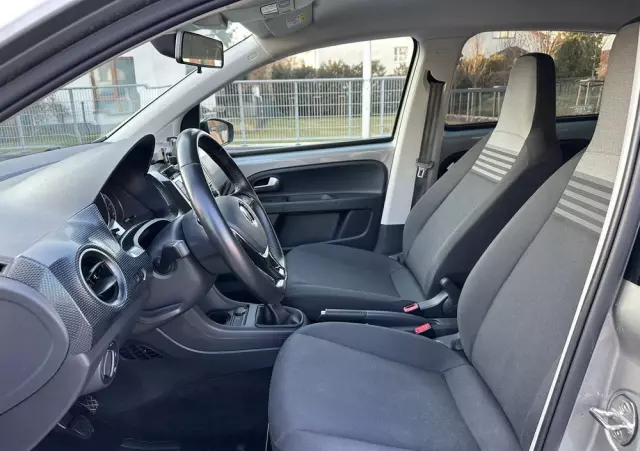 VOLKSWAGEN Up! 1.0 Black Style